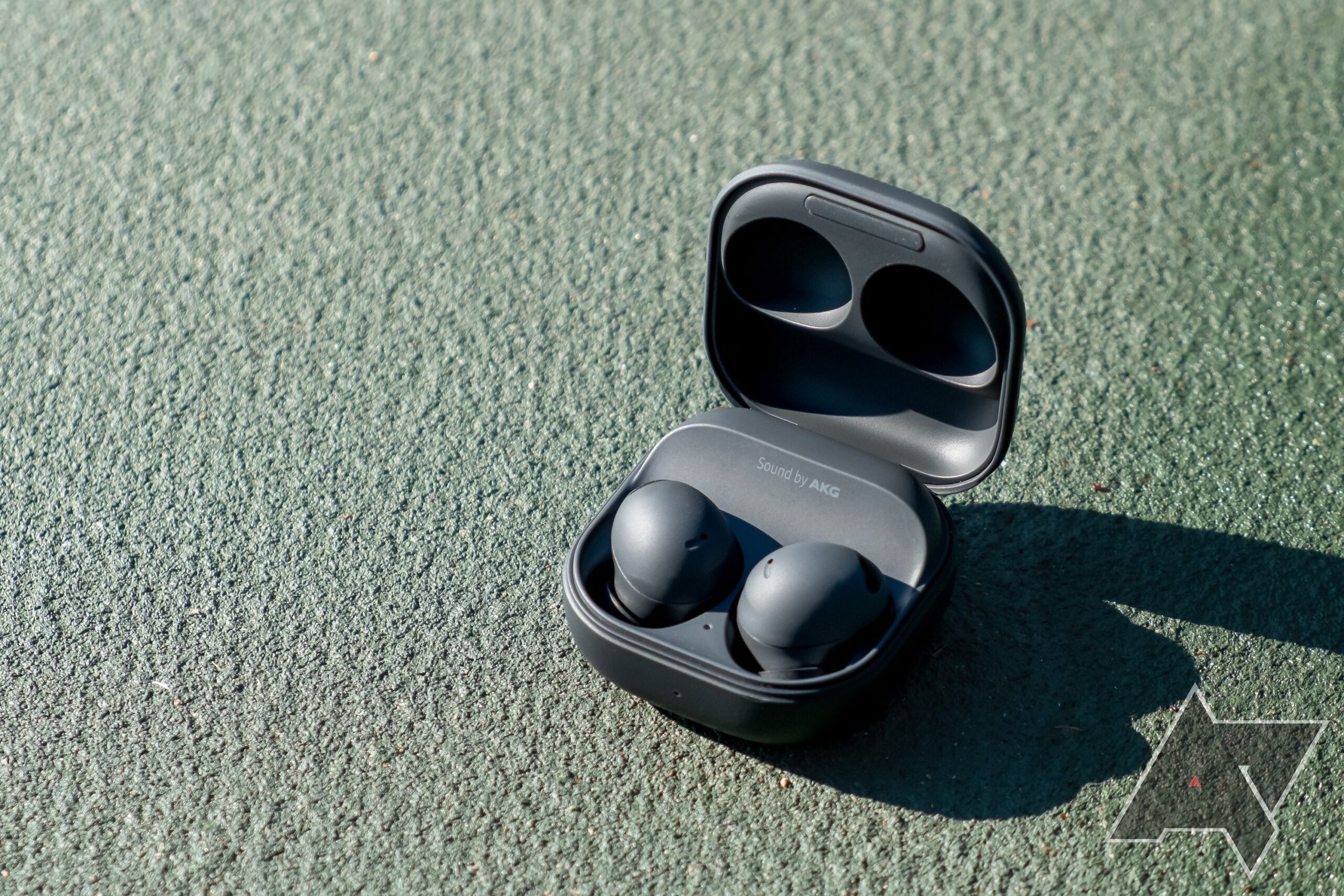 From buds to case, the Galaxy Buds 3 might be an AirPods doppelganger