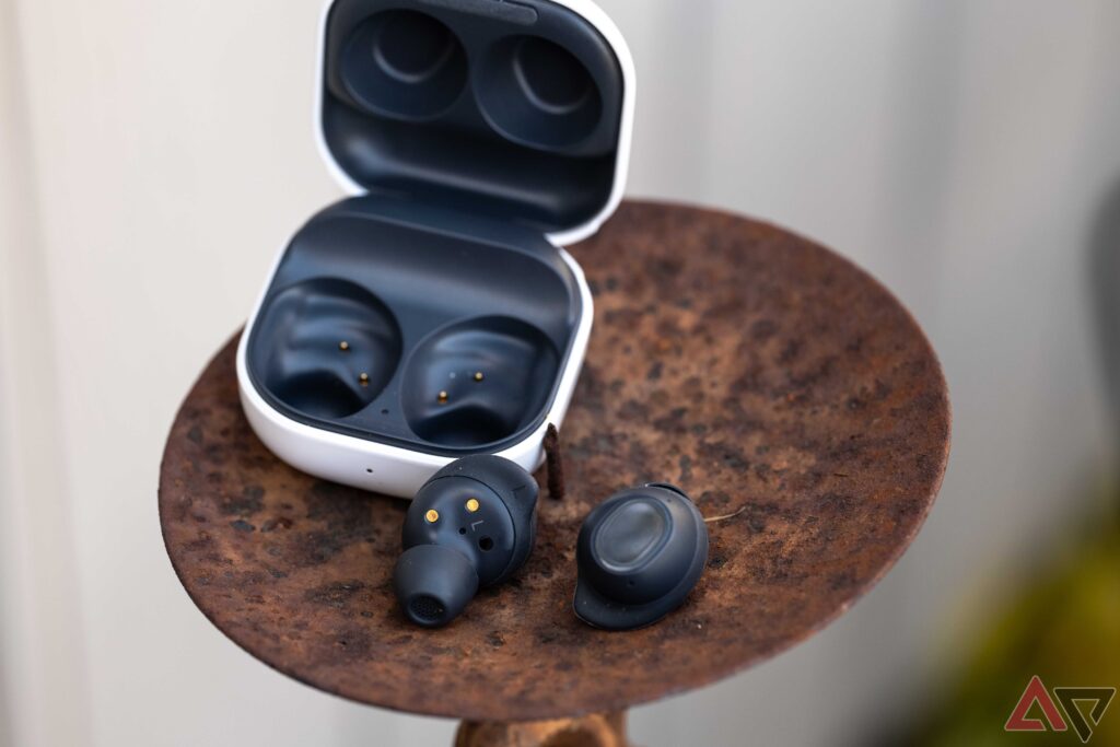 Samsung Galaxy Buds 3 gets an unofficial unboxing ahead of launch day