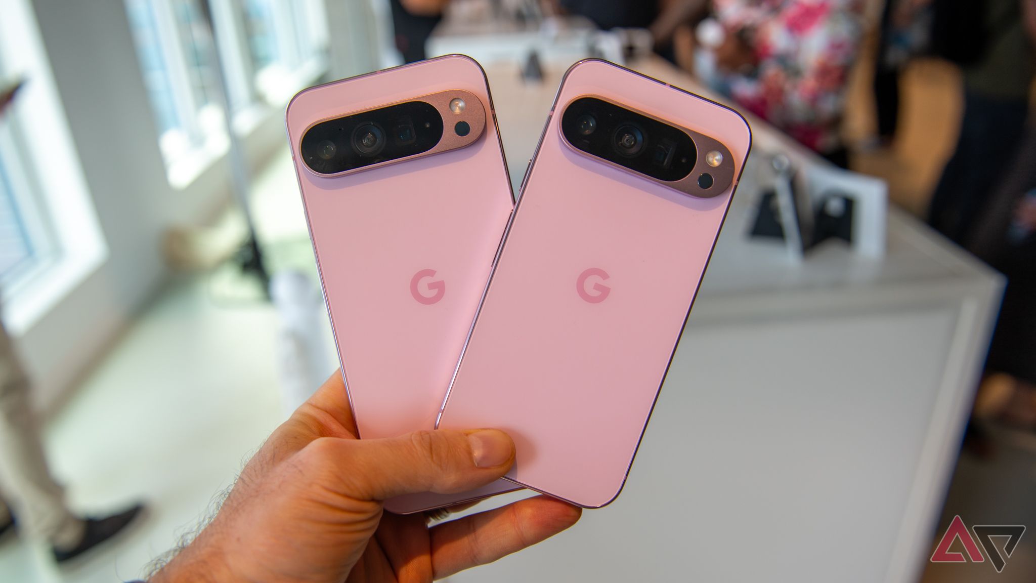 Google says ‘We missed the mark’ as Team Pixel influencer policy raises concerns about biased reviews