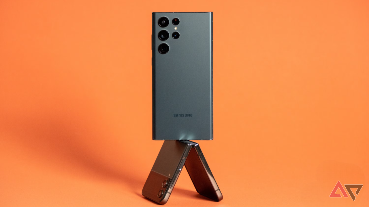 The Galaxy S22 Extremely was all the time good, however it’s even higher at a 3rd of the value