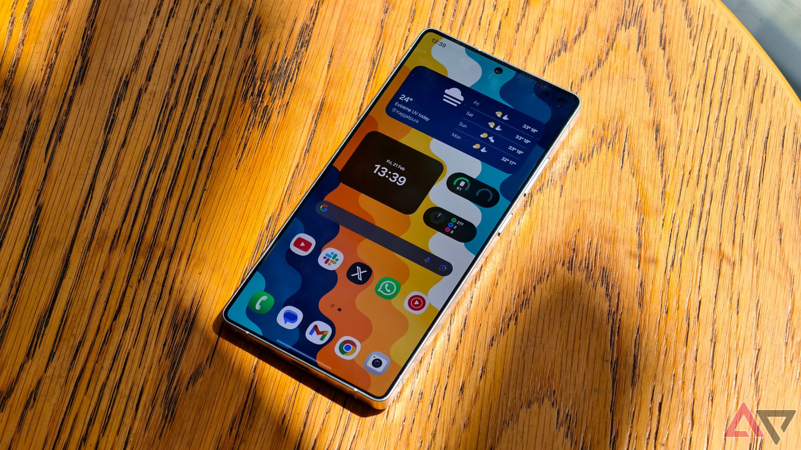 Galaxy S22 collection within the US is now choosing up the Could 2025 safety patch