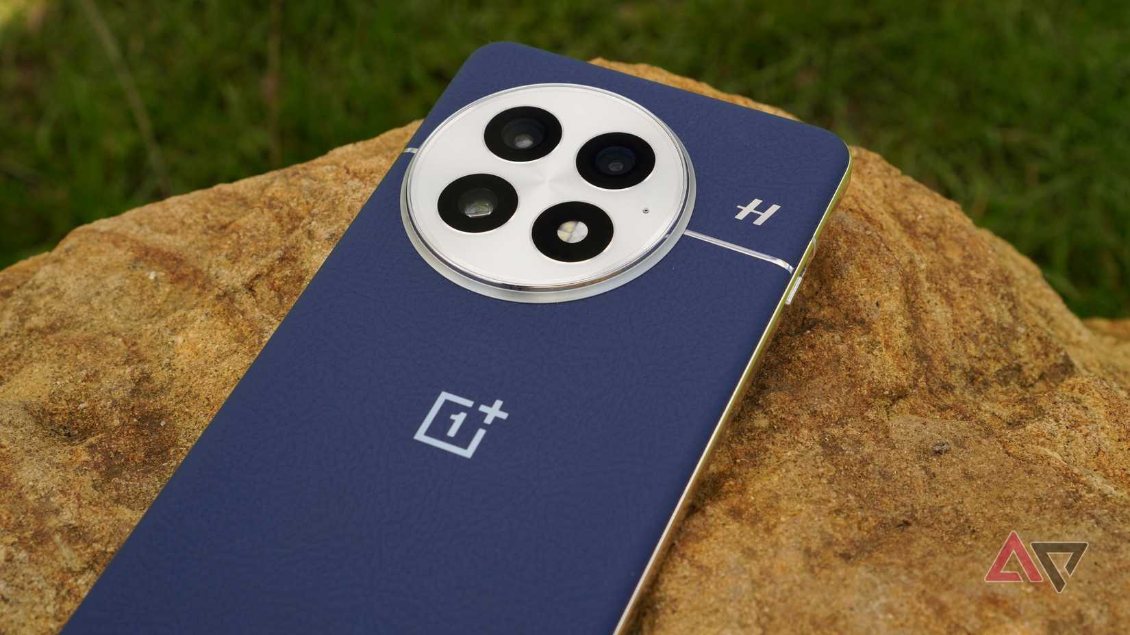 We solely know two issues concerning the OnePlus 15, however they’re fairly essential